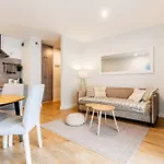 Appartamento Marina Luna - Widok Na Jezioro, Parking Podziemny, Winda, Netflix, Max