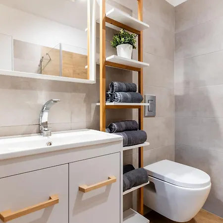 Marina Luna - Widok Na Jezioro, Parking Podziemny, Winda, Netflix, Max Appartement Iława